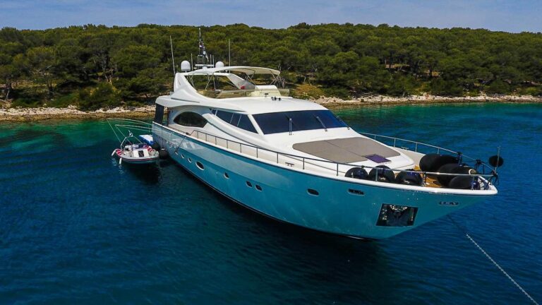 Motor Yacht MISS KATARIINA