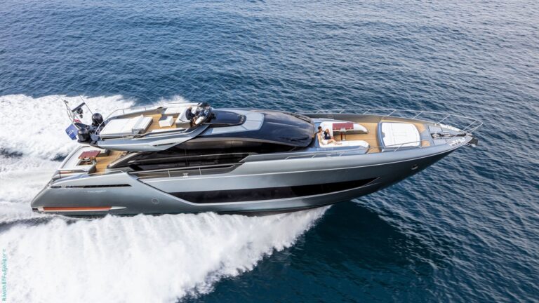 Motor Yacht MONTENAPO (sistership)