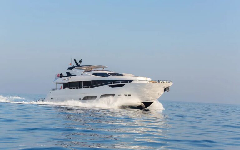 Motor Yacht MR K IRISTON