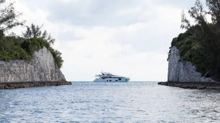 Motor Yacht PIER PRESSURE