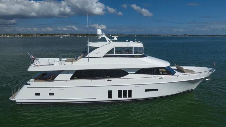 102 Motor Yacht SANCTUARY (ex Sea Note)