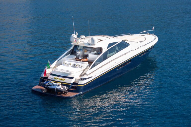 Motor Yacht SLIP AWAY