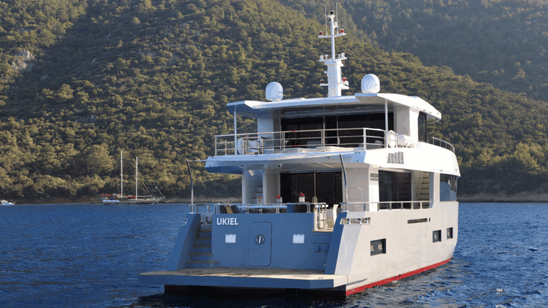 Motor Yacht UKIEL