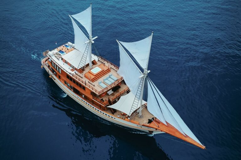 Sailing Yacht SANCTUARY