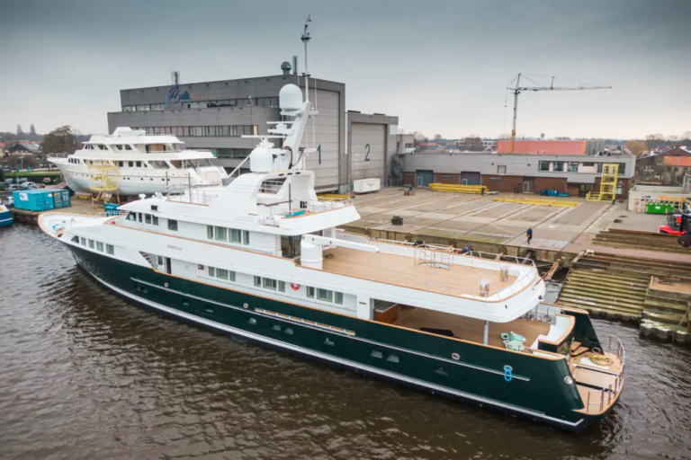 Super Yacht EMERALD