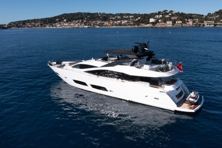 Super Yacht MIRKA