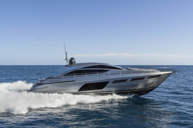 Super Yacht SAINTS