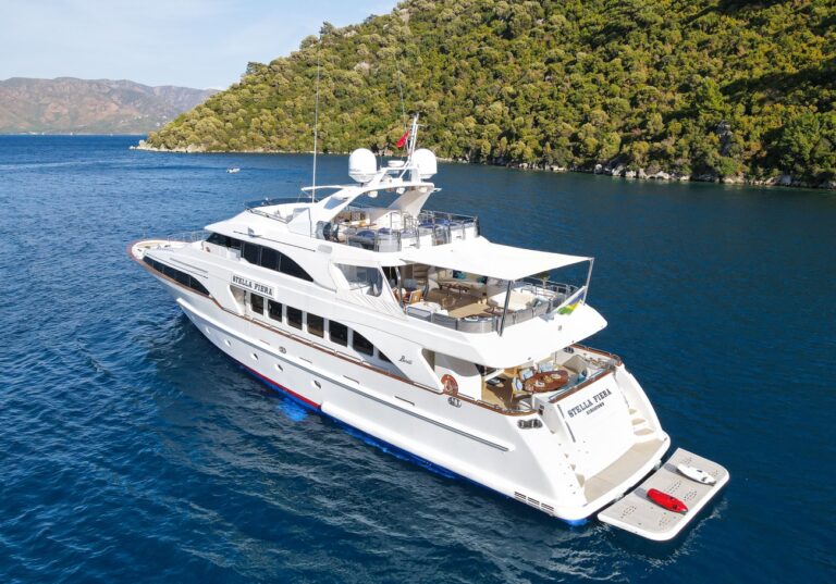 Super Yacht STELLA FIERA