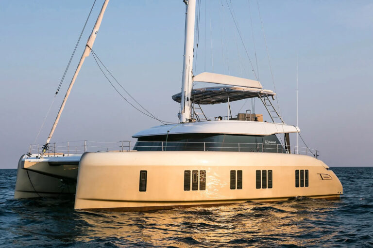 Superyacht ADARA (sistership)