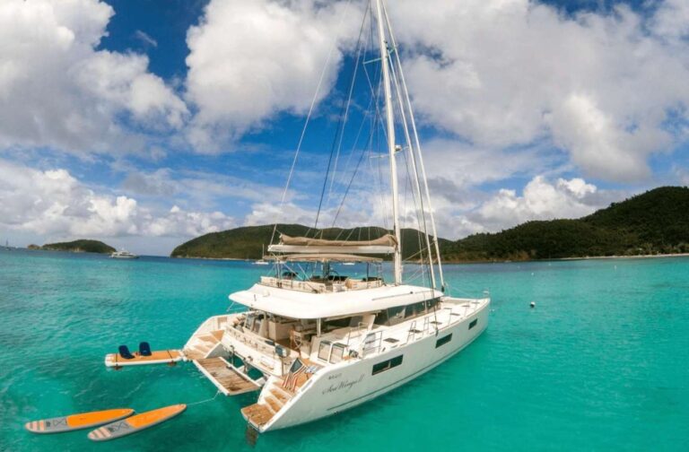 Superyacht AKASHA