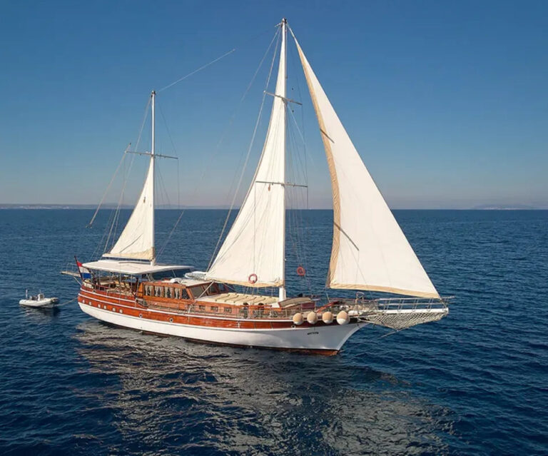 Superyacht ALLURE E