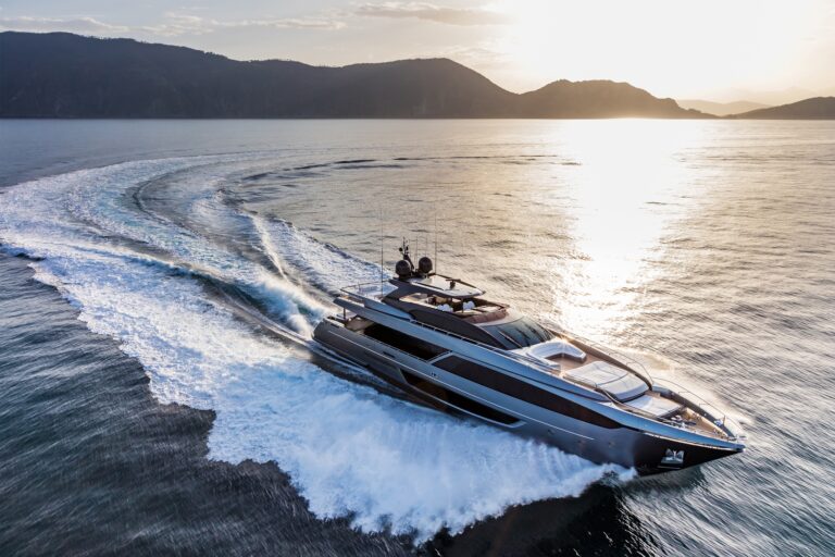 Superyacht BELLA DONNA
