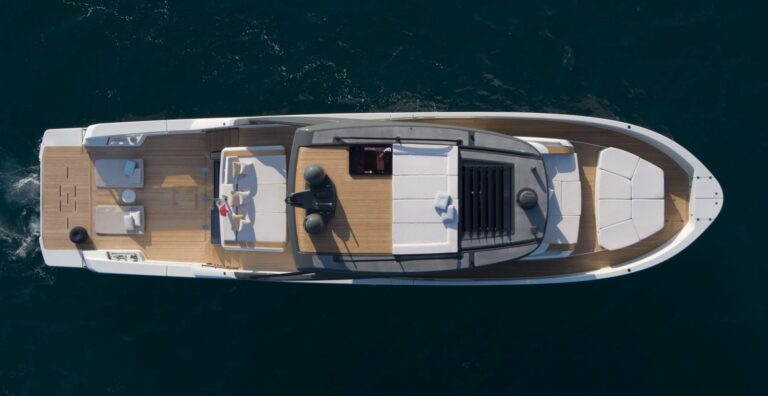 Superyacht BLUEGAME - Sistership
