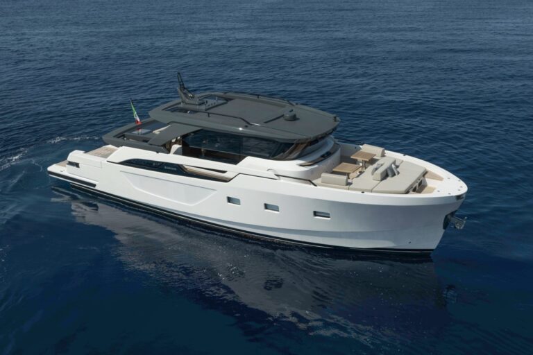 Superyacht CC (sistership)