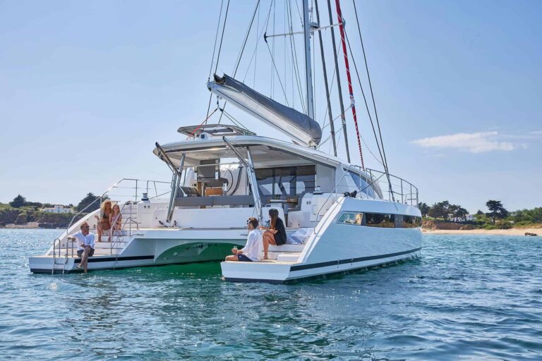 Superyacht DESTINATION UNKNOWN (sistership)
