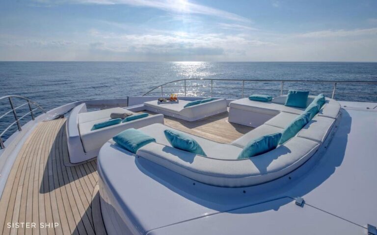Superyacht LAFAYETTE - Foredeck