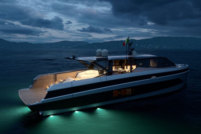 Superyacht MOONRAKER