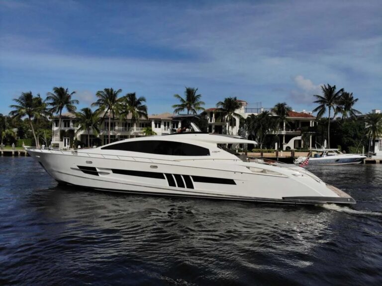 Superyacht NEW LIFE