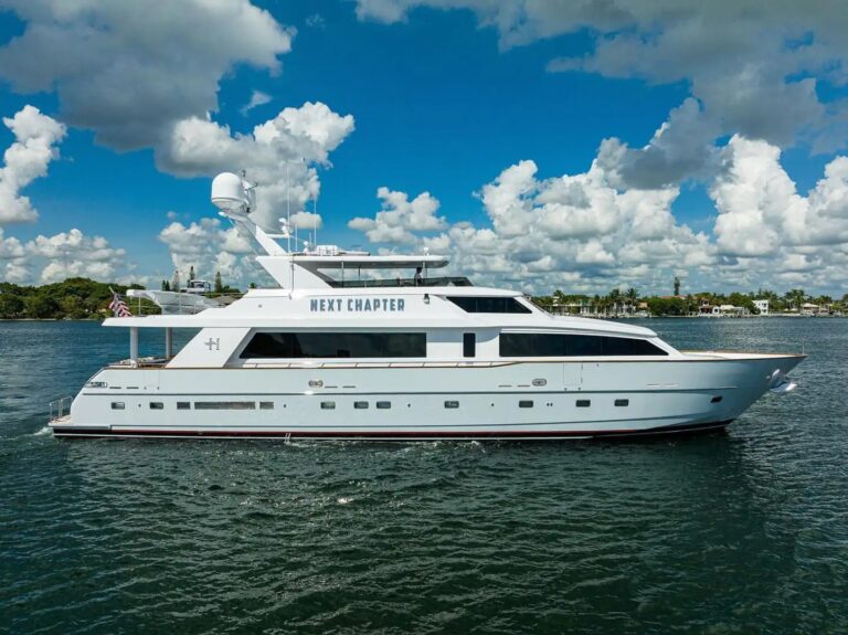 Superyacht NEXT CHAPTER