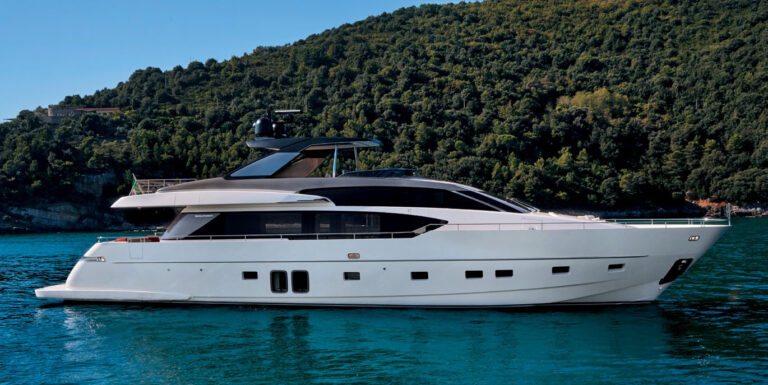 Superyacht QUEEN MARTINA (sistership)