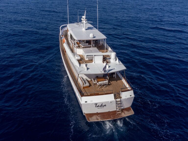 Superyacht TAKA