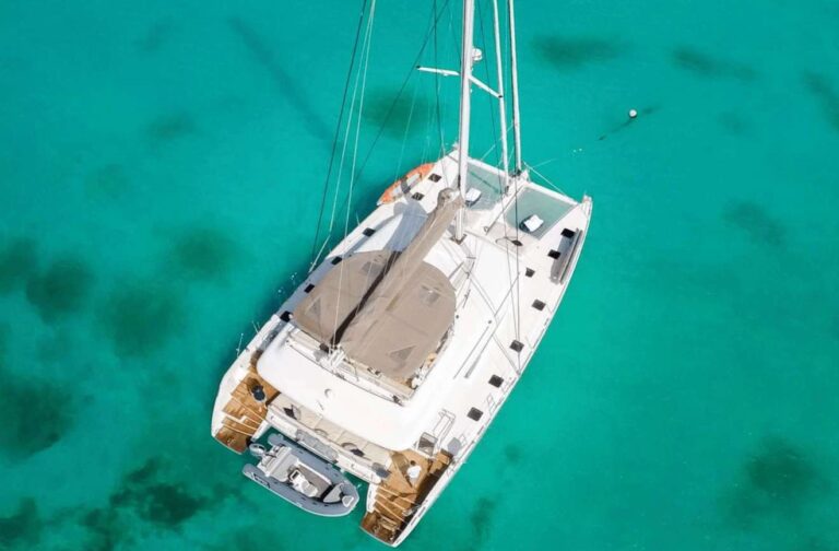 Luxury Yacht AKASHA