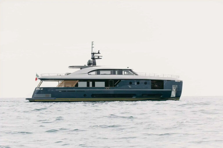 Luxury Yacht ALMA III (sistership)