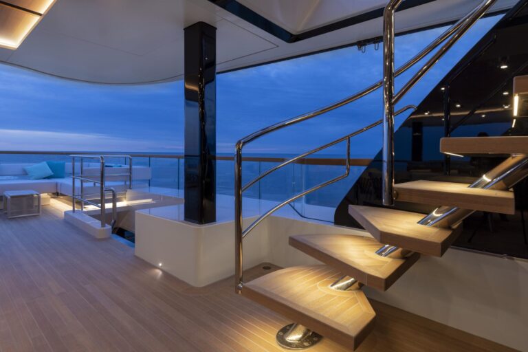 Luxury Yacht C