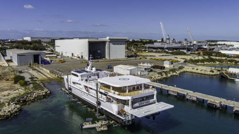 Luxury Yacht CHARLEY 2