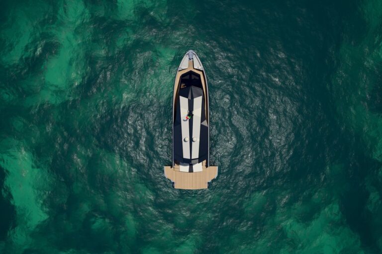 Luxury Yacht MOONRAKER