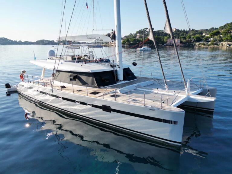 Luxury Yacht SUNNYACHT