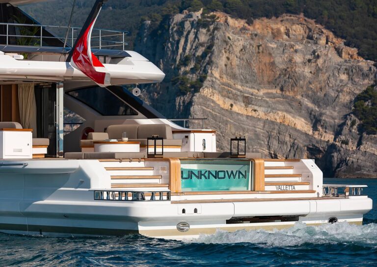 Motor Yacht A+ (sistership)