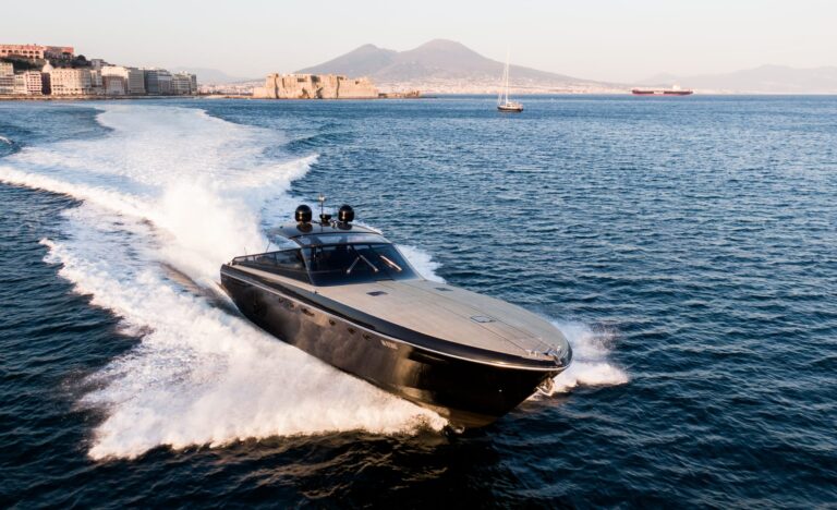 Motor Yacht BLUE MAMBA