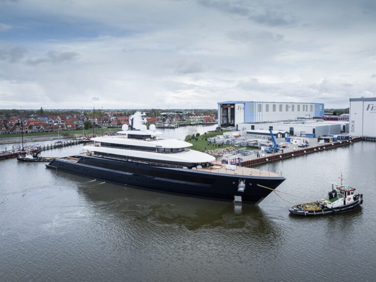 103 Motor Yacht DRIZZLE (ex. Project 1012)