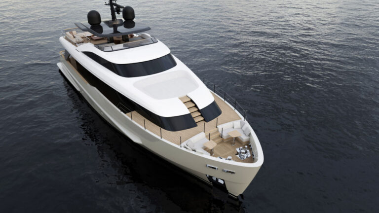 Motor Yacht EM3