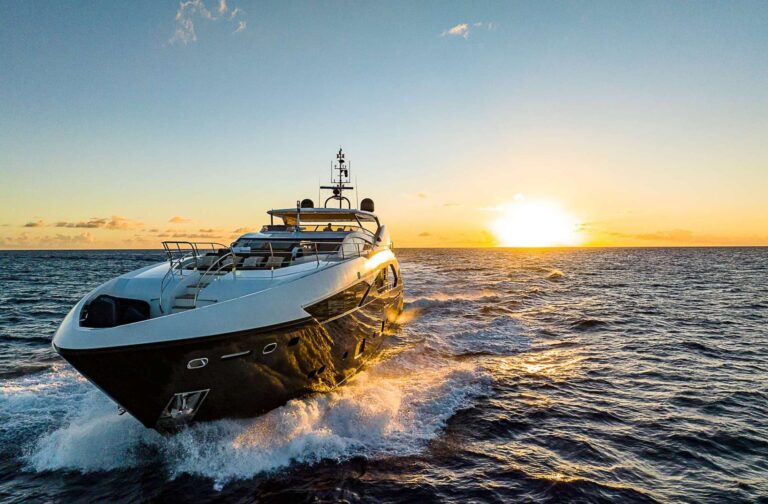 Motor Yacht EVEREAST