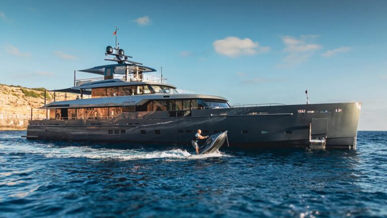 Motor Yacht FOREVER