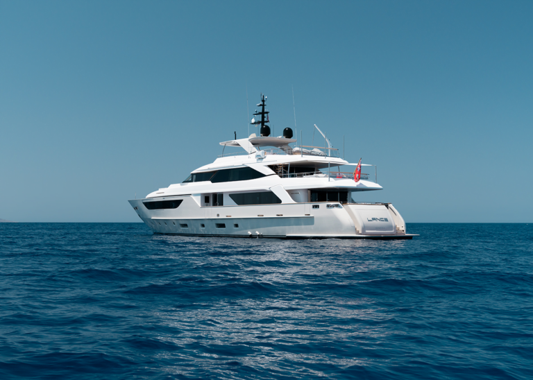 Motor Yacht LANCE