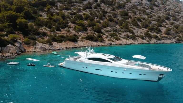 Motor Yacht MAC