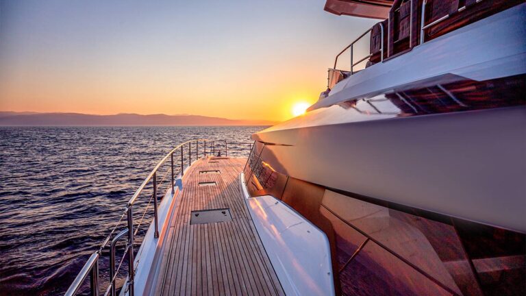 Motor Yacht MAJESTY OF GREECE (sistership)