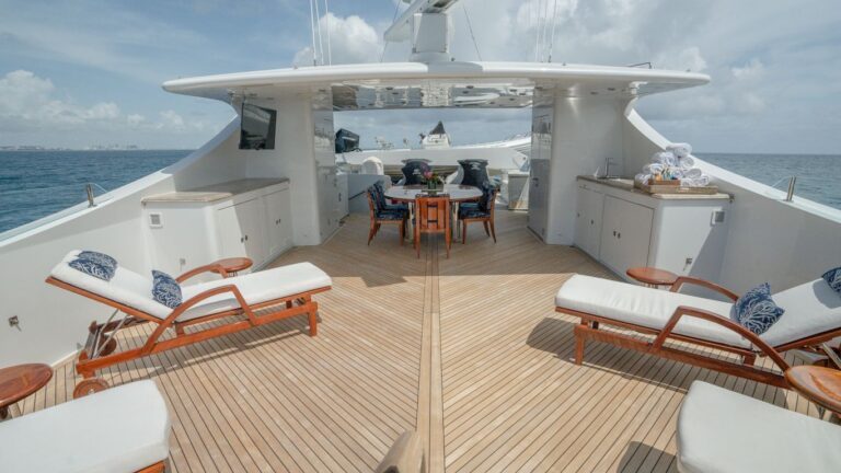 Motor Yacht MISS CHRISTINE