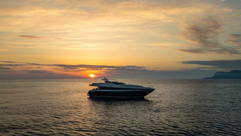 Motor Yacht NYLEC