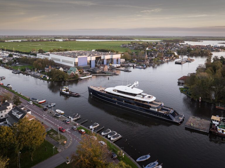 Motor Yacht ONE