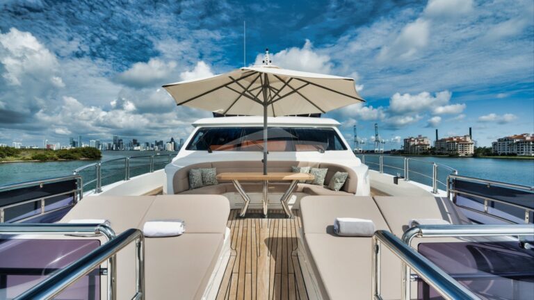 Motor Yacht PERSISTENCE