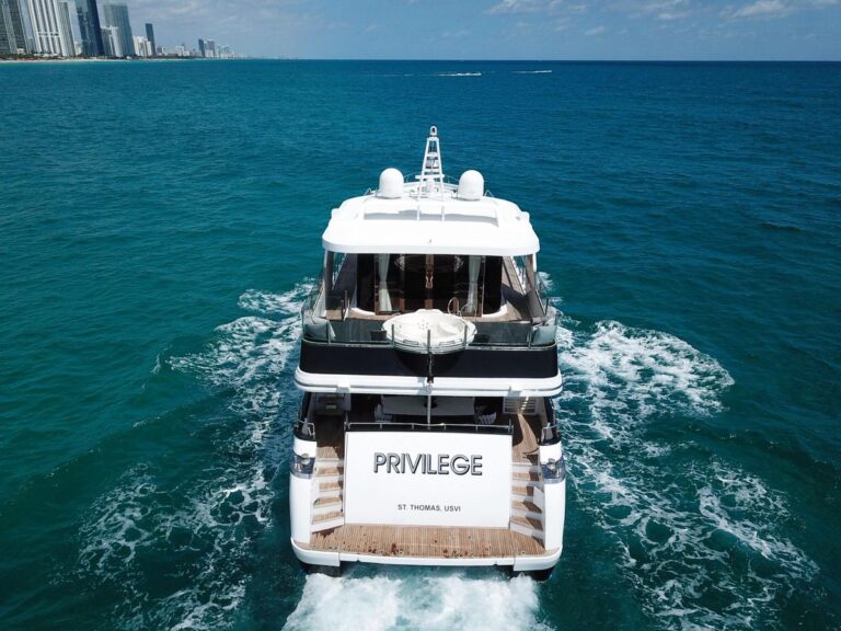 Motor Yacht PRIVILEGE