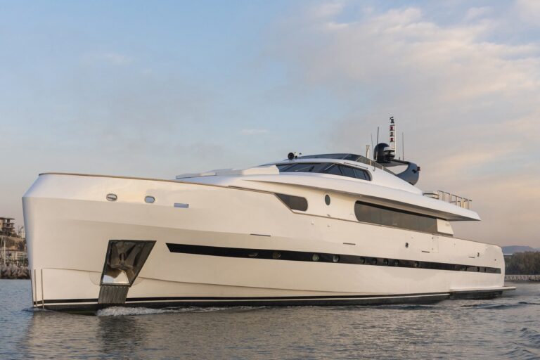 Motor Yacht PROJECT STEEL