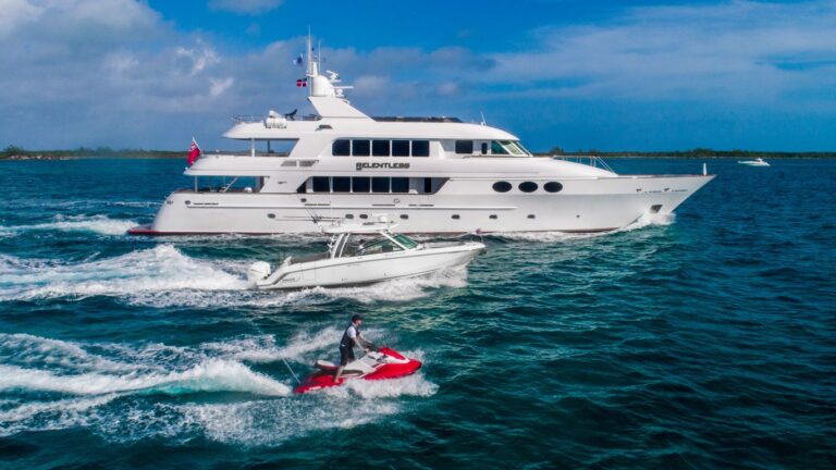 Motor Yacht RELENTLESS