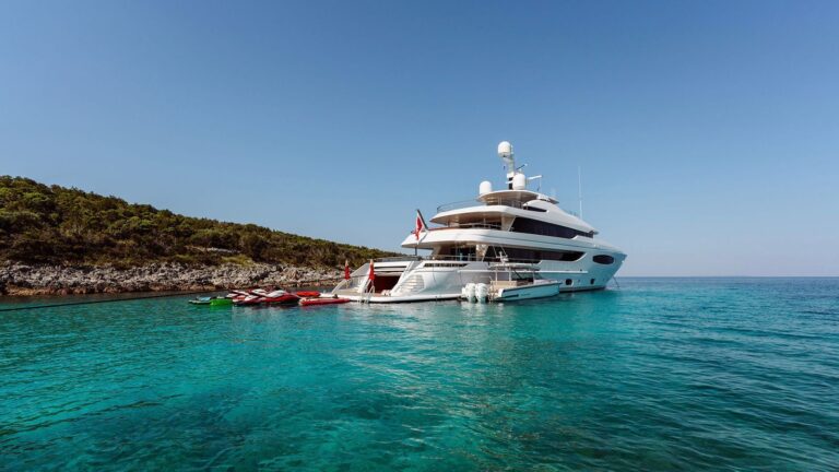 Motor Yacht TIREA