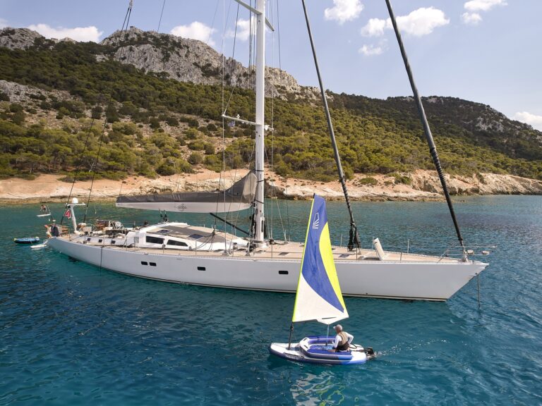 Sailing Yacht AIZU