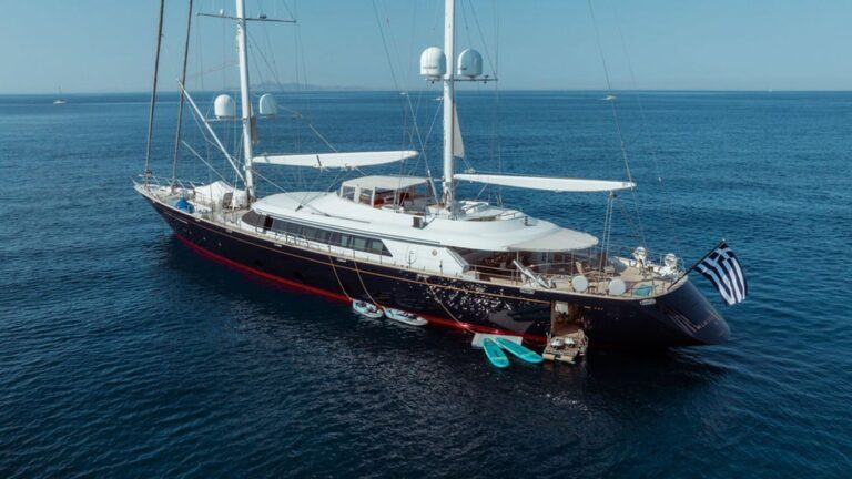 Sailing Yacht ALMYRA